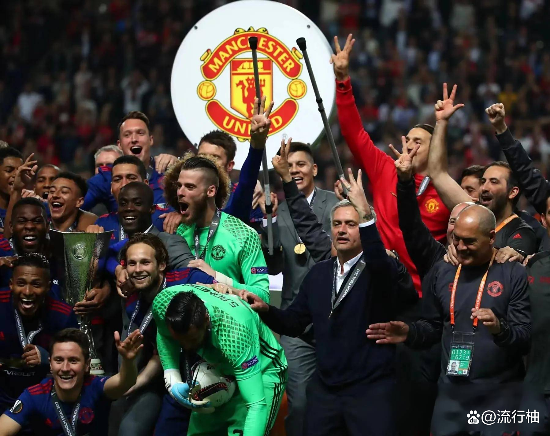 赛后欧联焦点战，曼联主帅复盘，气氛紧张，纪律约束更严格的简单介绍