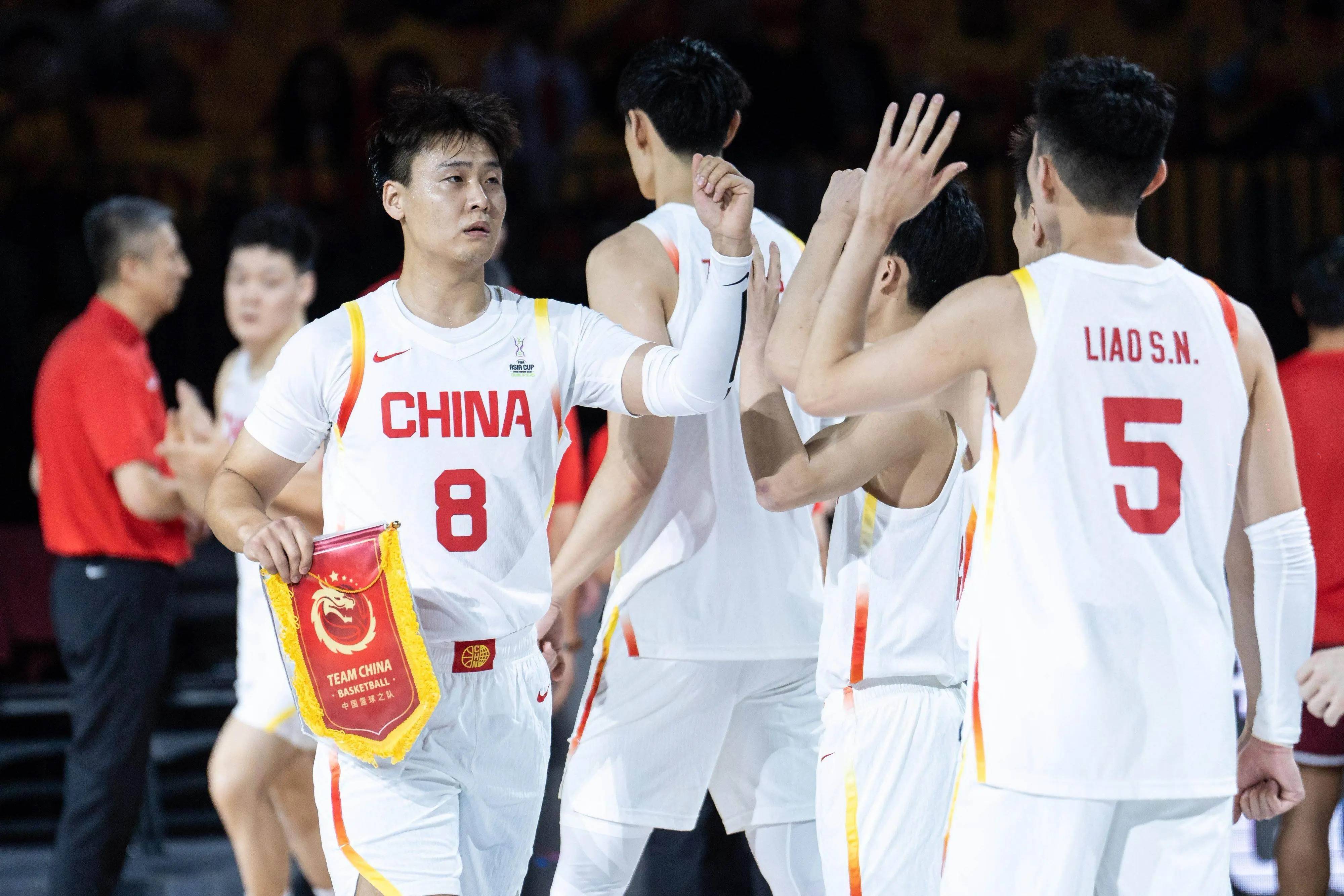 星空体育平台上海久事迎CBA常规赛关键赛；赛后防线松动；质疑声仍在；赛程密集仍需轮换的简单介绍